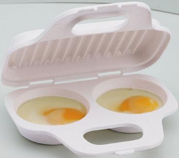 MICROWAVE EGG POACHER